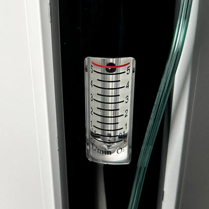 Oxygen meeter on  the Baxtar Oxygen Generator
